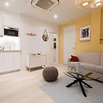 Suite Eluard Au Coeur De La Rive Gauche, Neuf, Design, 2-4 Personnes